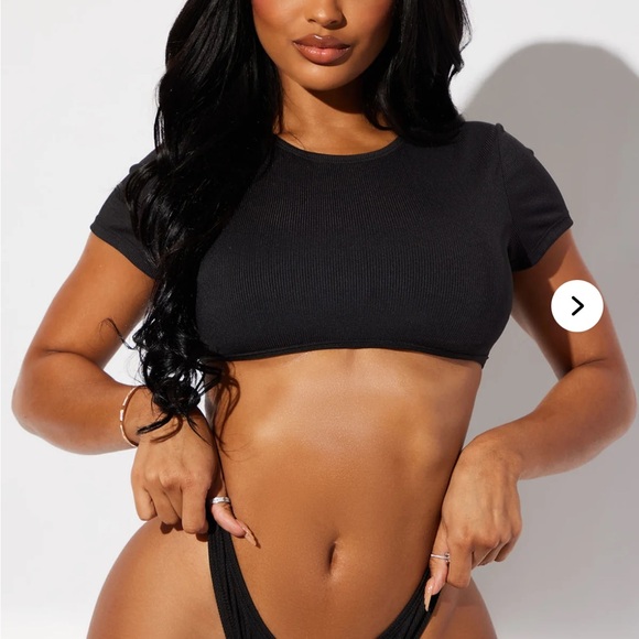 Black Ribbed Crop Top - Picture 1 of 3